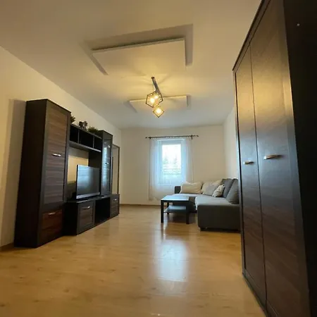Wilhelmina 75m2 דירה קטוביץ